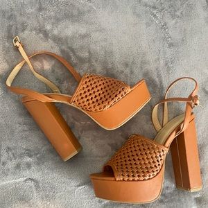 Tan heels (never worn) size 7.5